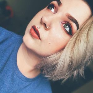 Meet your Posher, Casey